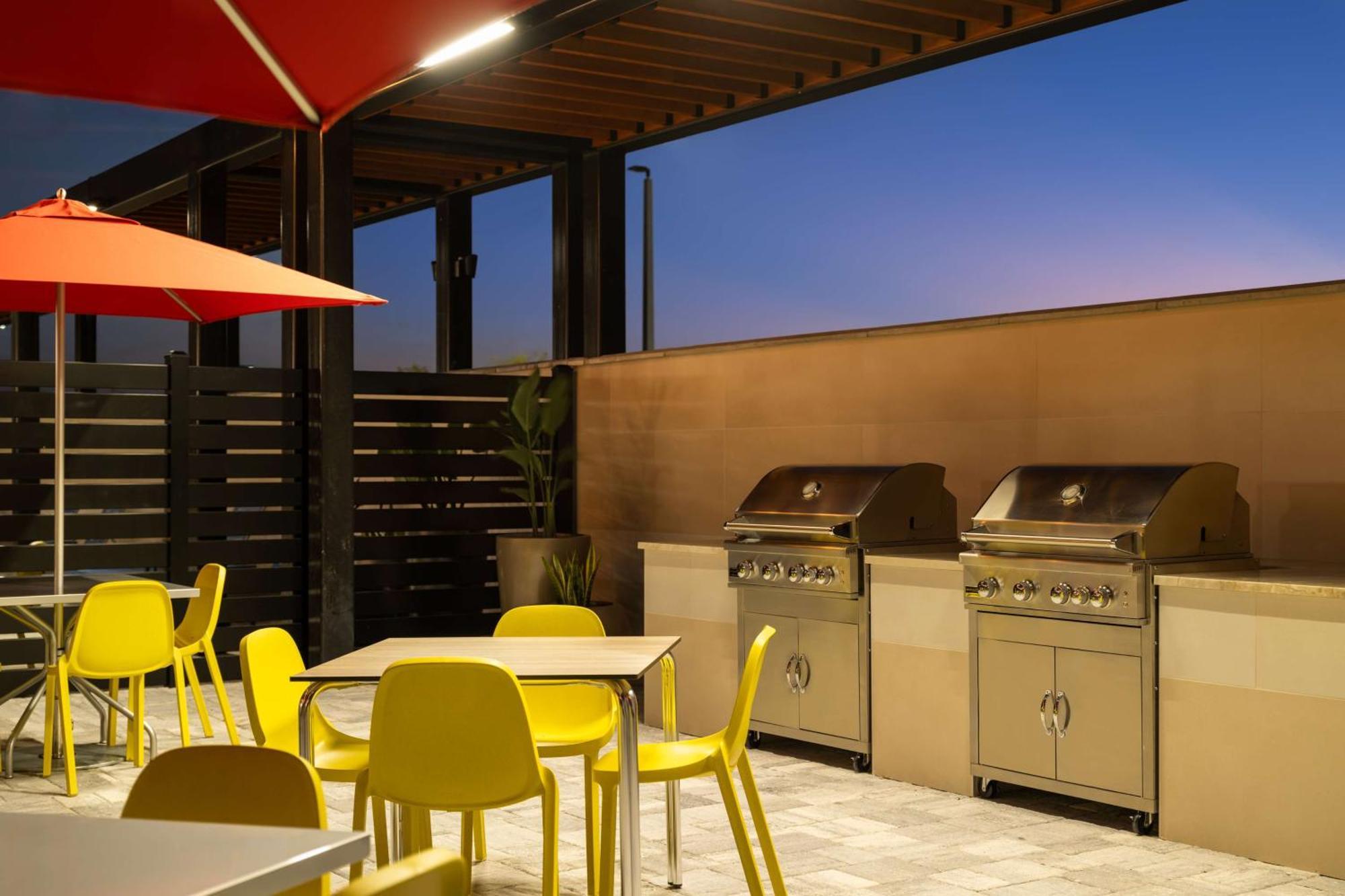 Home2 Suites By Hilton Winter Haven Eksteriør bilde